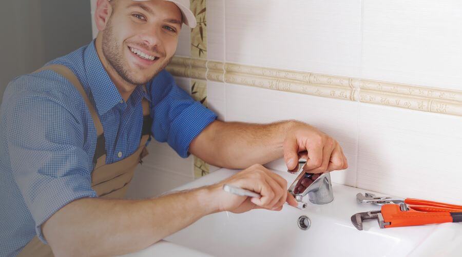 Local sewer line repair in Lake Como, FL